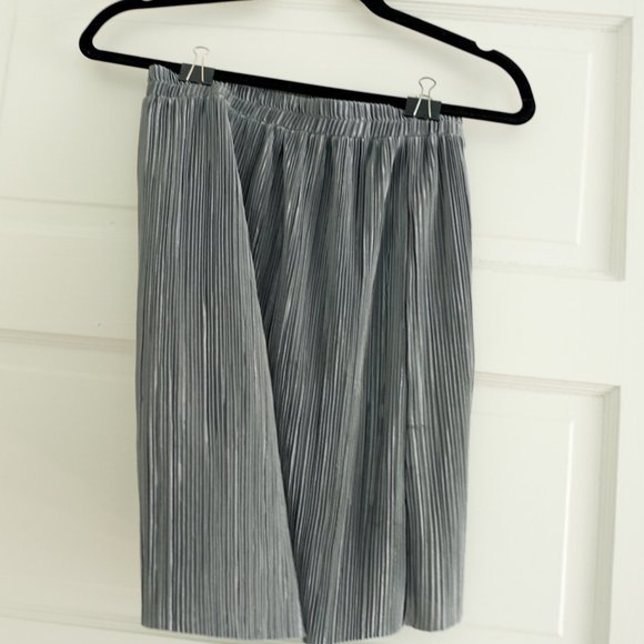 Silver Ruffle Skirt - Picture 6 of 6